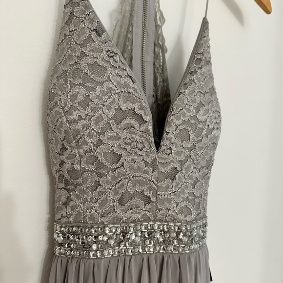 NWT Macy’s Emerald Sundae Gray maxi dress size Small, V neckline, front slit - Picture 5 of 15